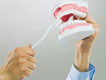 How to Fix Dentures If They Break